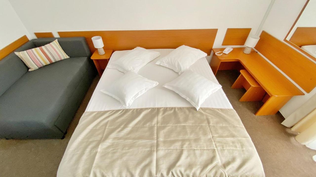Hotel Decebal Нептун Екстериор снимка