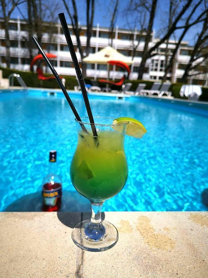 Hotel Decebal Нептун Екстериор снимка